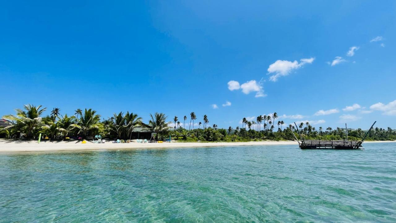 Footprints Beach Resort Agpudlos Εξωτερικό φωτογραφία