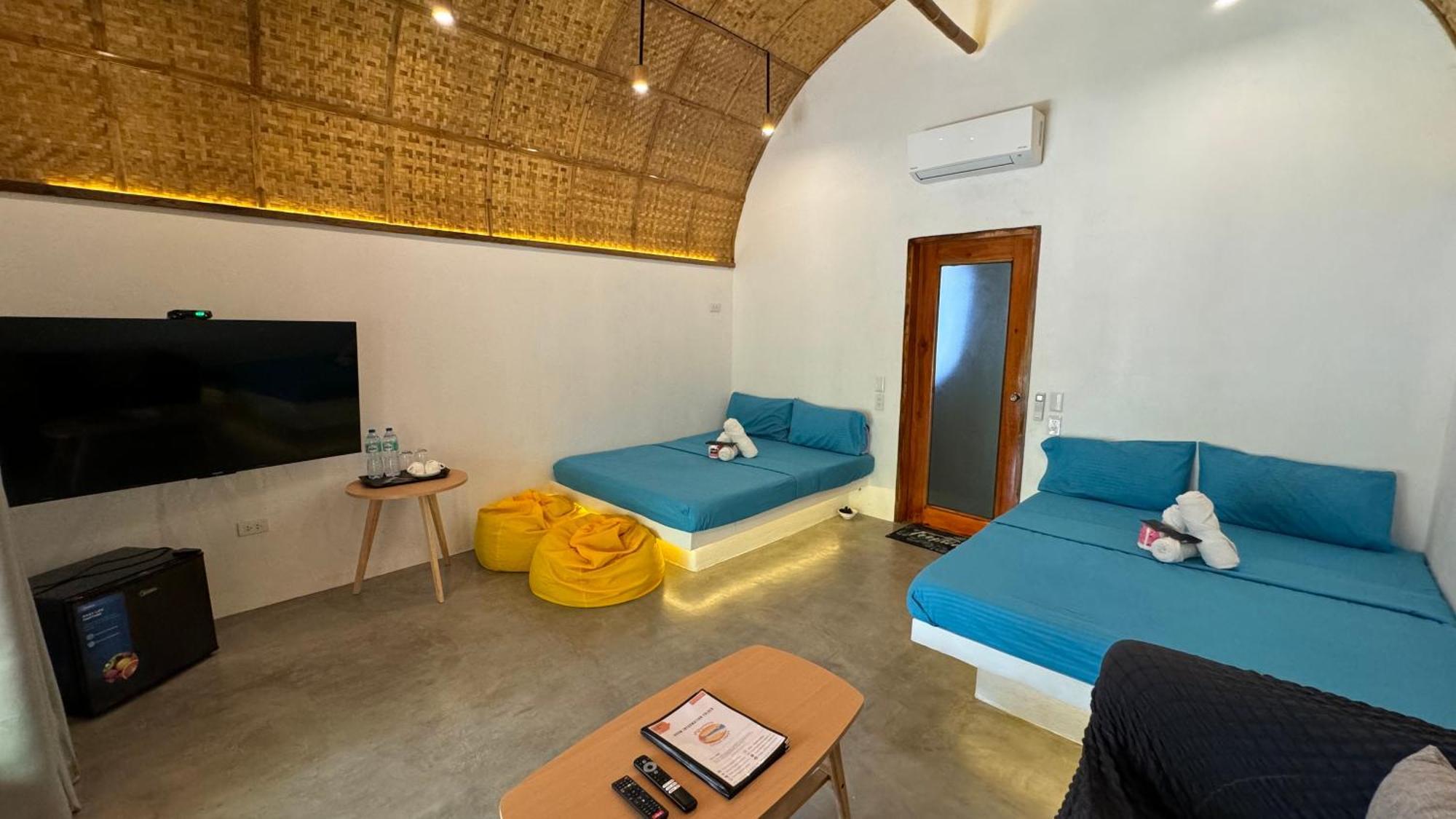 Footprints Beach Resort Agpudlos Εξωτερικό φωτογραφία