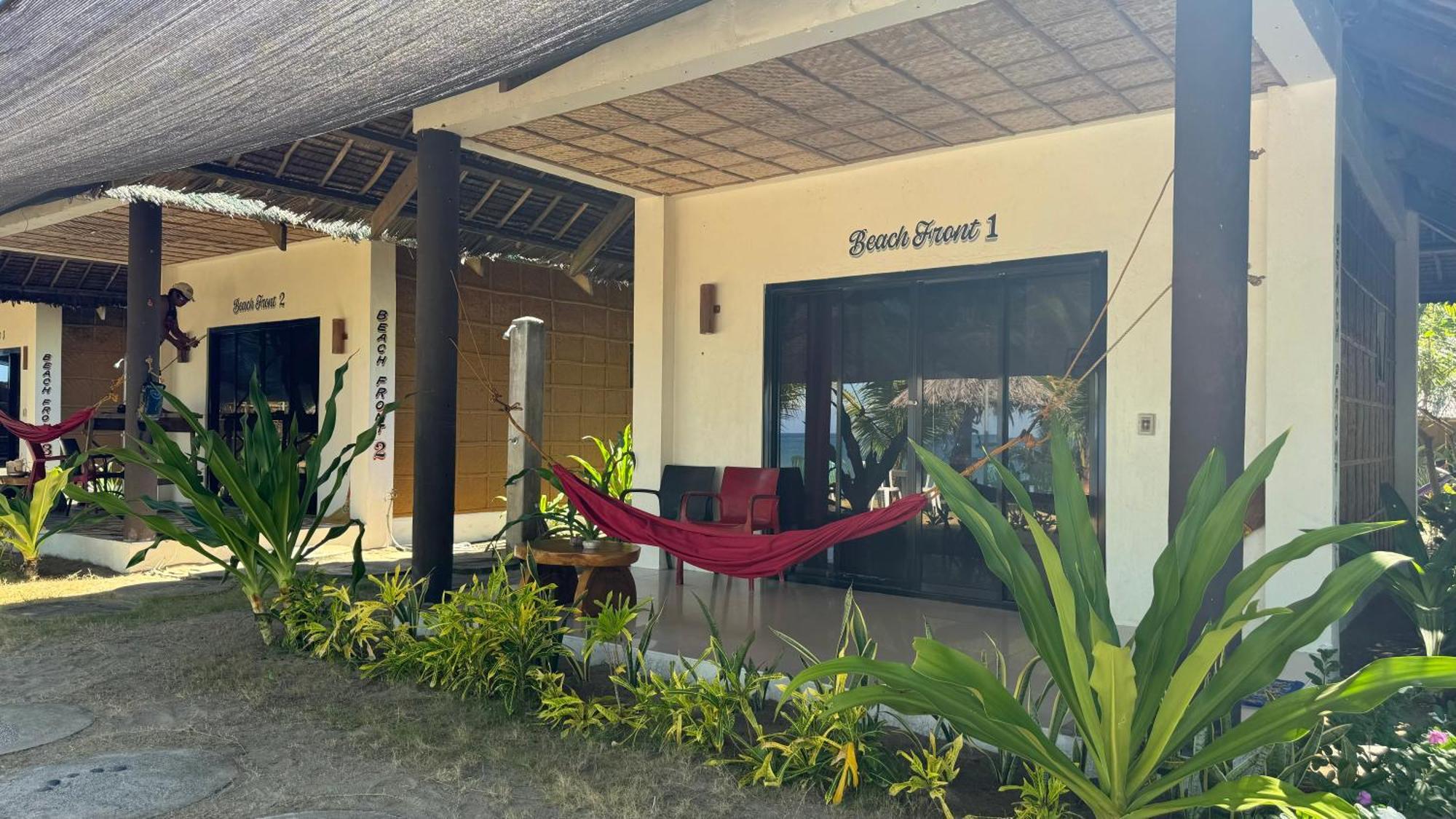 Footprints Beach Resort Agpudlos Εξωτερικό φωτογραφία