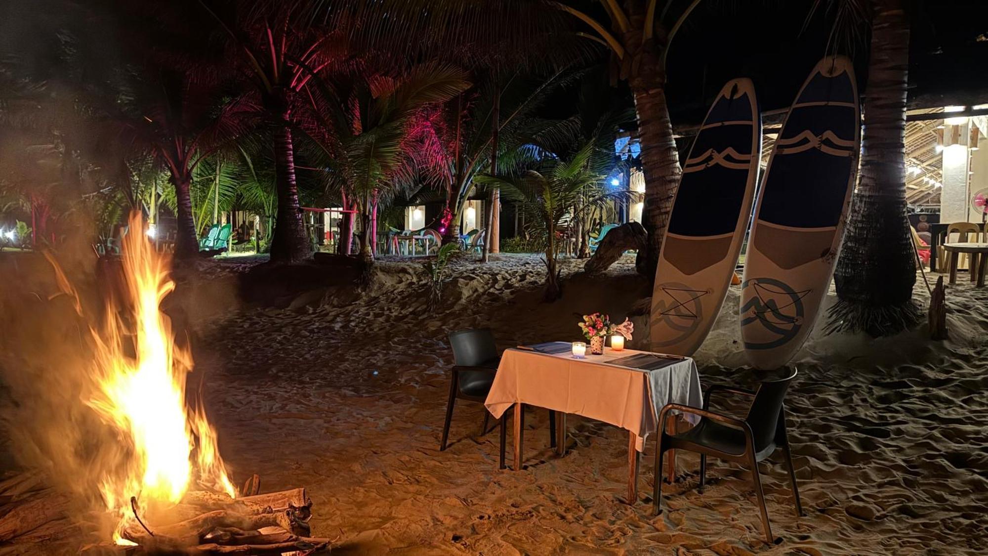 Footprints Beach Resort Agpudlos Εξωτερικό φωτογραφία