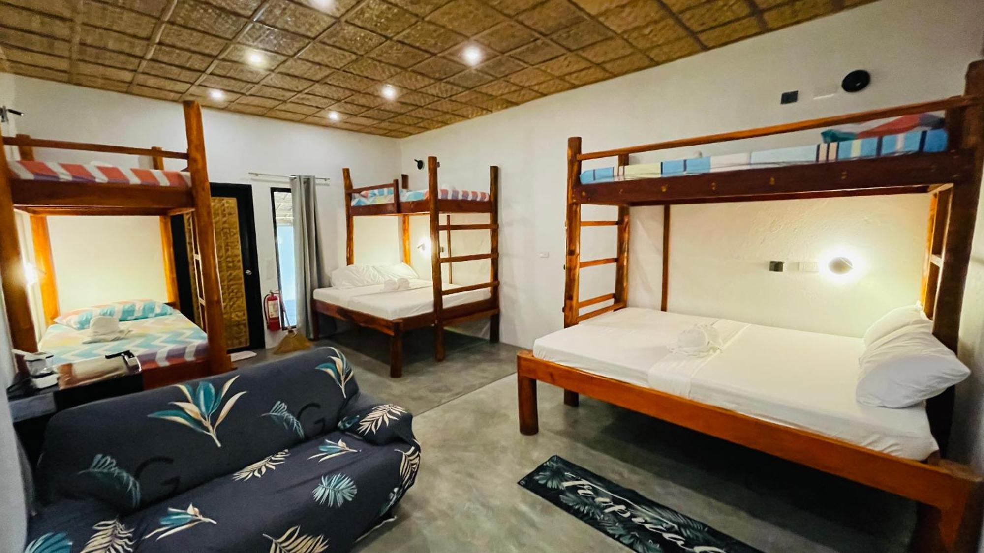 Footprints Beach Resort Agpudlos Εξωτερικό φωτογραφία